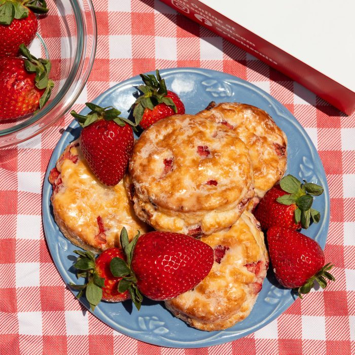RISE Southern Biscuits & Righteous Chicken Unveils Limited-Time Glazed Strawberry Biscuit, Inspired by Fan-Favorite Glazed Blueberry Biscuit
