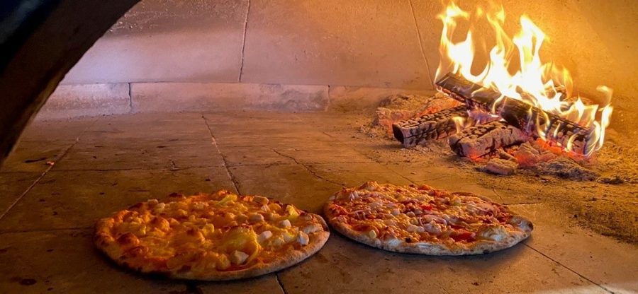 Smokin’ Oak Wood-Fired Pizza & Taproom Selected as a Top Brand in the Fast Casual 2022 Movers & Shakers List