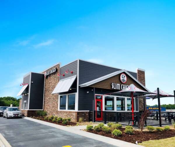 Slim Chickens Grows Franchise Footprint in Wisconsin with Multi-Unit Signed Agreement